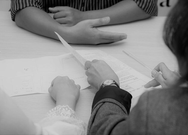 Réaliser un accord concerté sur la pénibilité et l'égalité au travail van tay media tffn3bylc5s unsplash